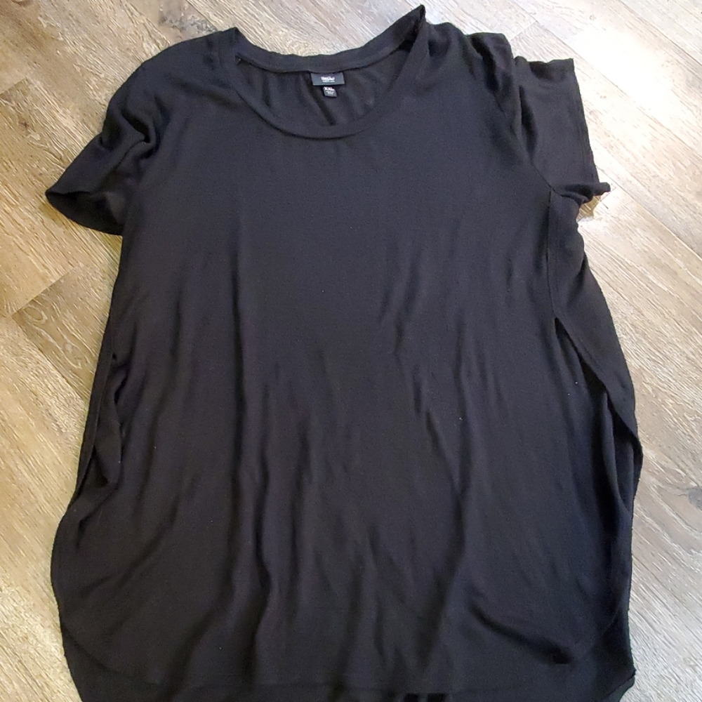 Mossimo split side shirt
